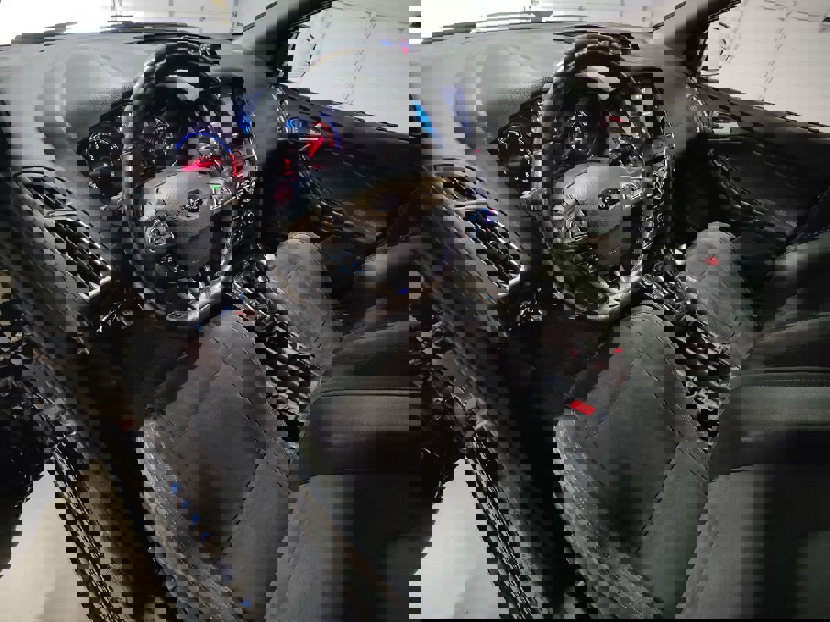 Used 2017 Ford Focus RS image 25