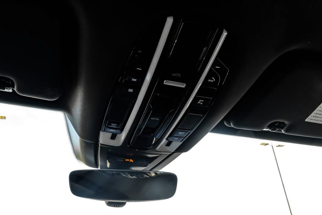 Used 2021 Porsche Cayenne S AWD/4WD image 33