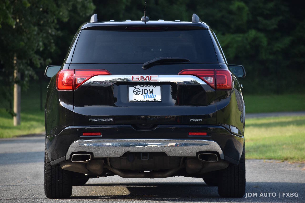 Used 2017 GMC Acadia Denali w/ Technology Package AWD/4WD image 6