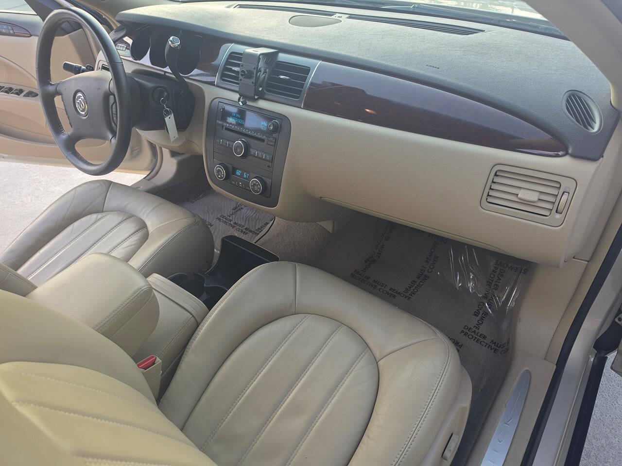 Used 2009 Buick Lucerne CXL w/ Driver Confidence Package FWD image 34