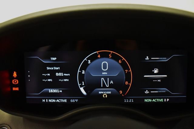 Used 2020 McLaren GT image 11
