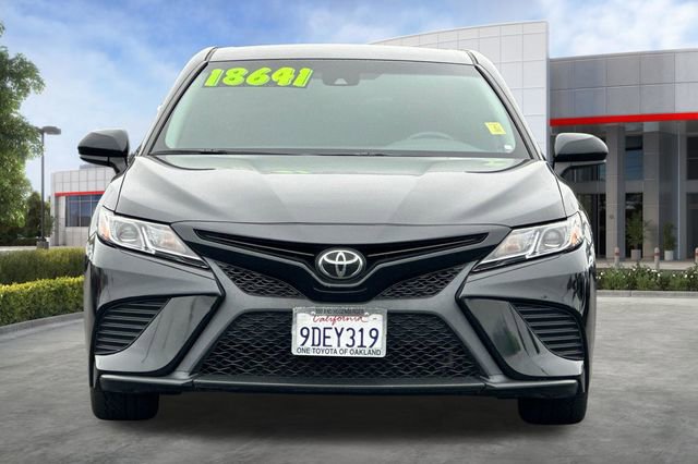 Used 2020 Toyota Camry SE FWD image 10