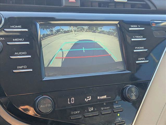 Used 2018 Toyota Camry SE image 13