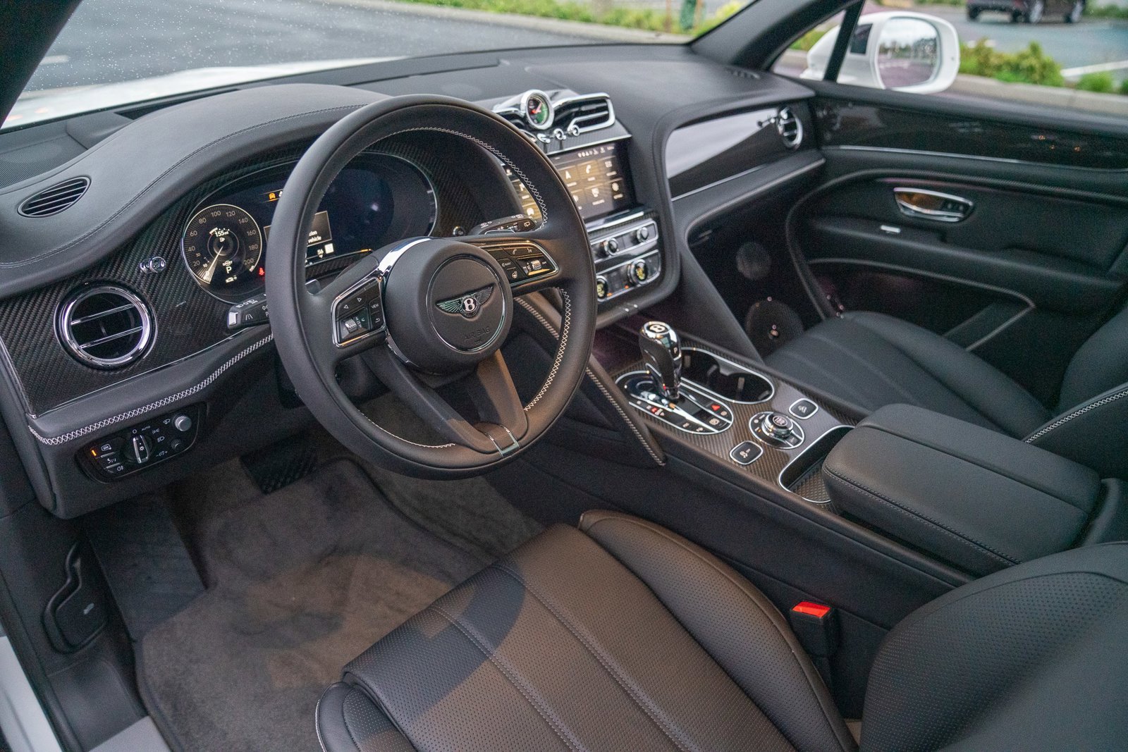 Used 2022 Bentley Bentayga image 4