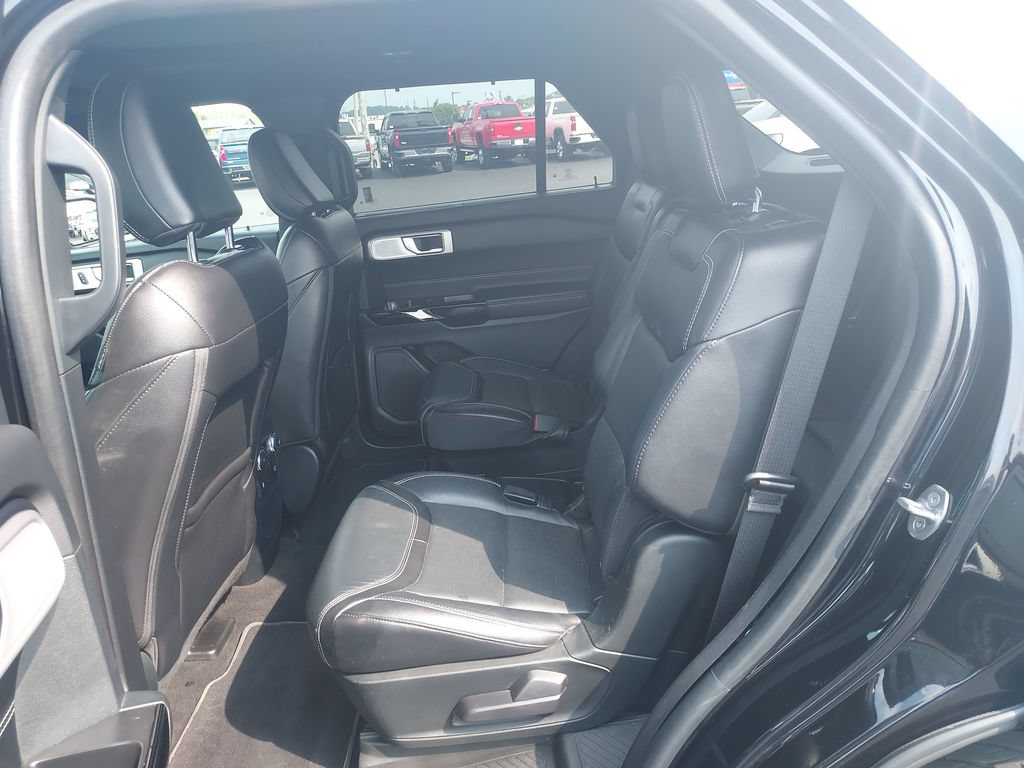 Used 2021 Ford Explorer ST w/ Equipment Group 401A AWD/4WD image 14