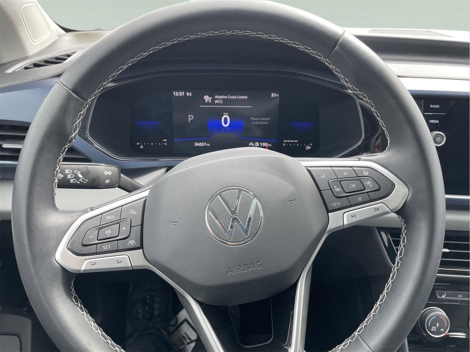 Used 2023 Volkswagen Taos SE w/ Panoramic Sunroof Package AWD/4WD image 26