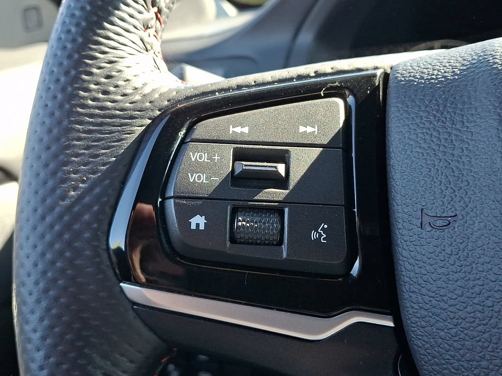 Used 2025 Honda Ridgeline Black Edition image 23