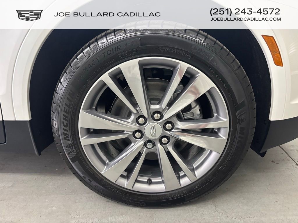 New 2025 Cadillac XT5 Premium Luxury w/ LPO, Floor Liner Package image 15