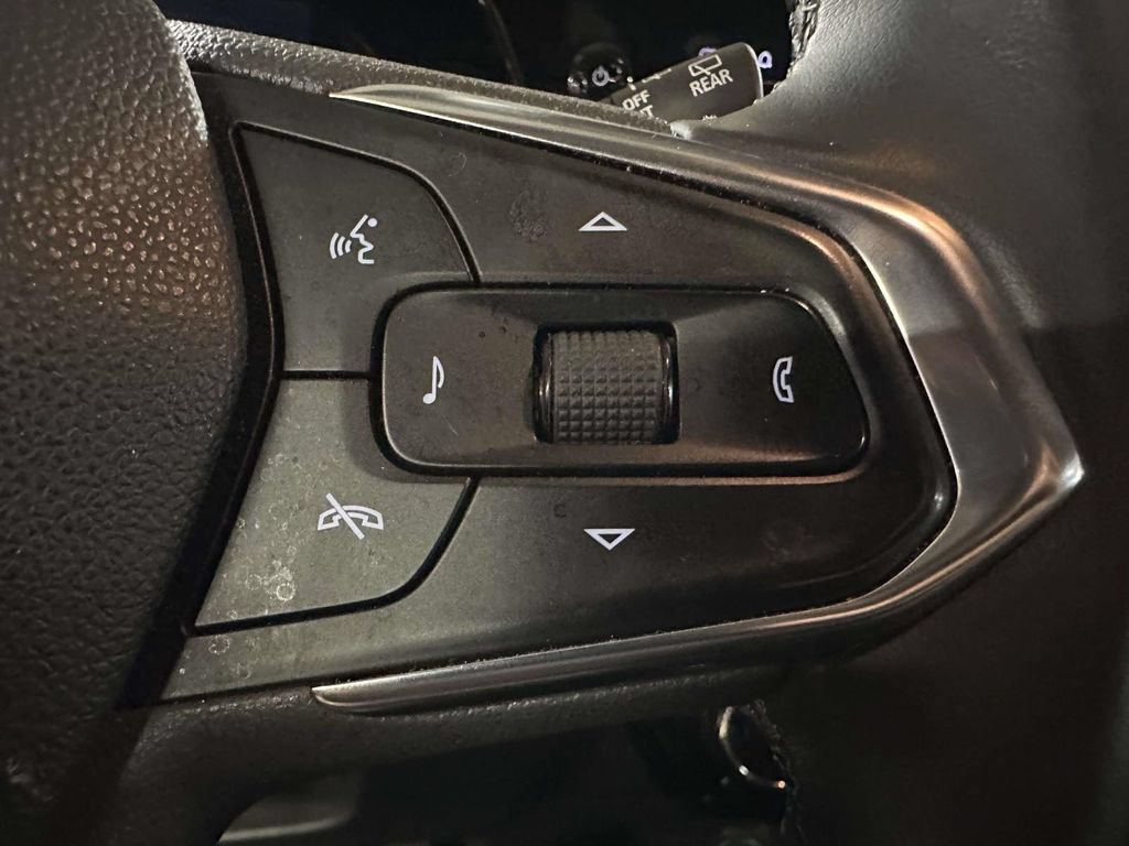 Used 2024 Chevrolet Trax ACTIV FWD image 30