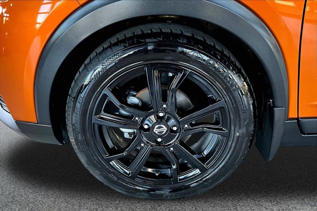 Used 2020 Nissan Kicks SR w/ Exterior Package FWD image 33