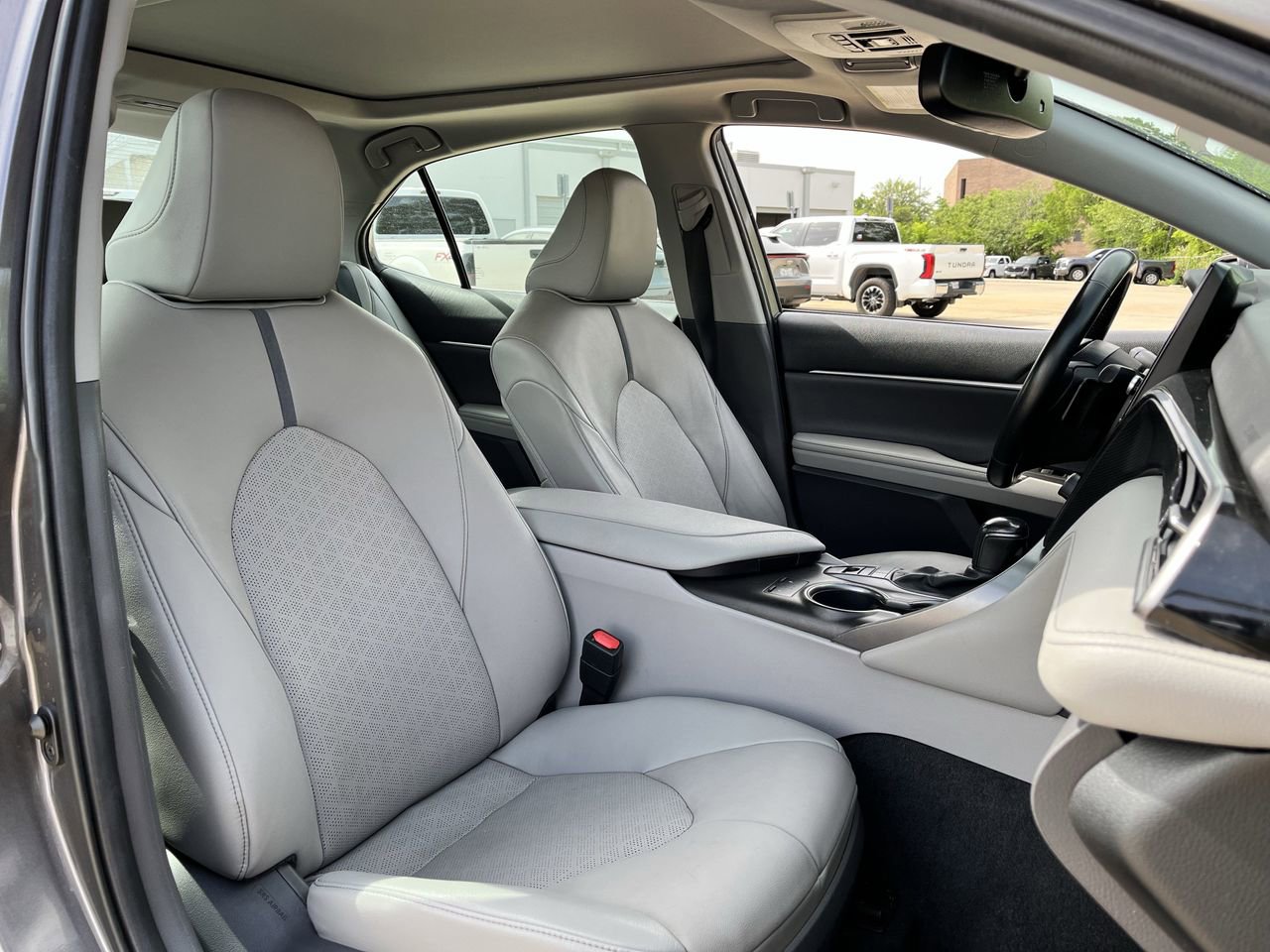 Used 2021 Toyota Camry XSE AWD/4WD image 25