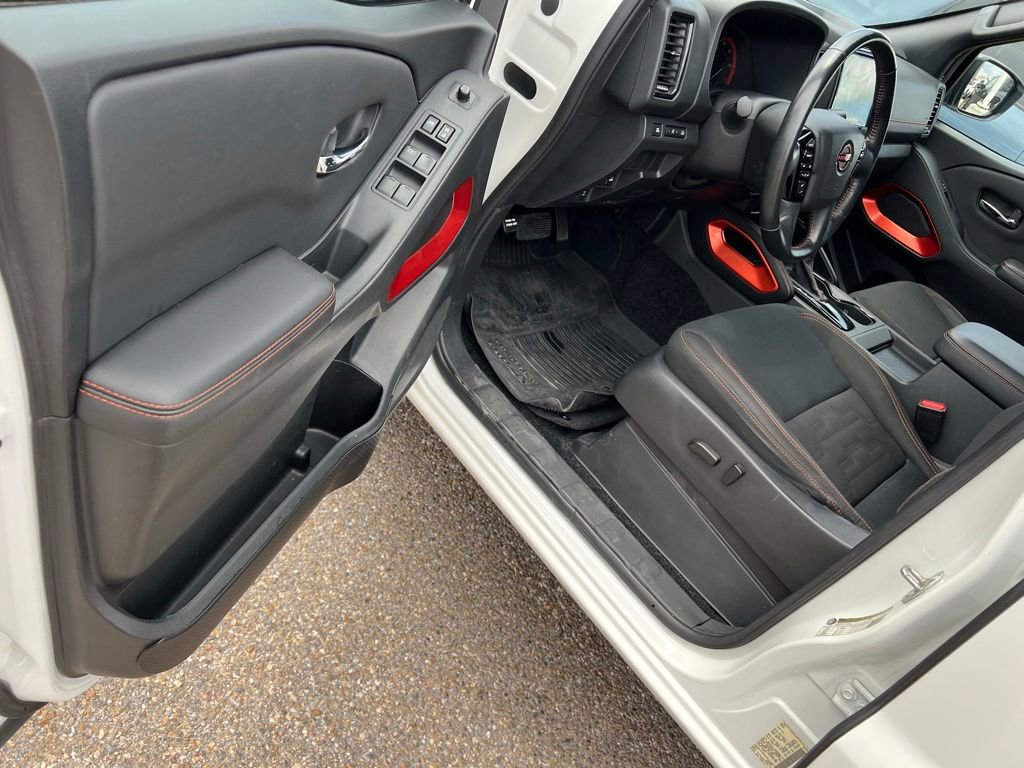 Certified 2023 Nissan Frontier PRO-4X w/ Tow Package AWD/4WD image 19