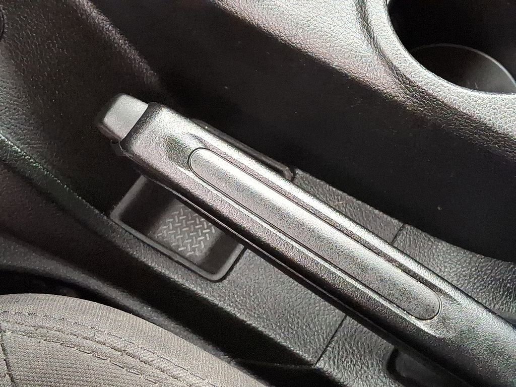 Used 2018 Jeep Wrangler Unlimited Sport image 25