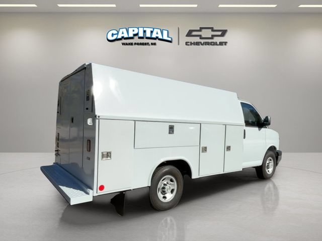 New 2025 Chevrolet Express 3500 w/ Power Convenience Package RWD image 5