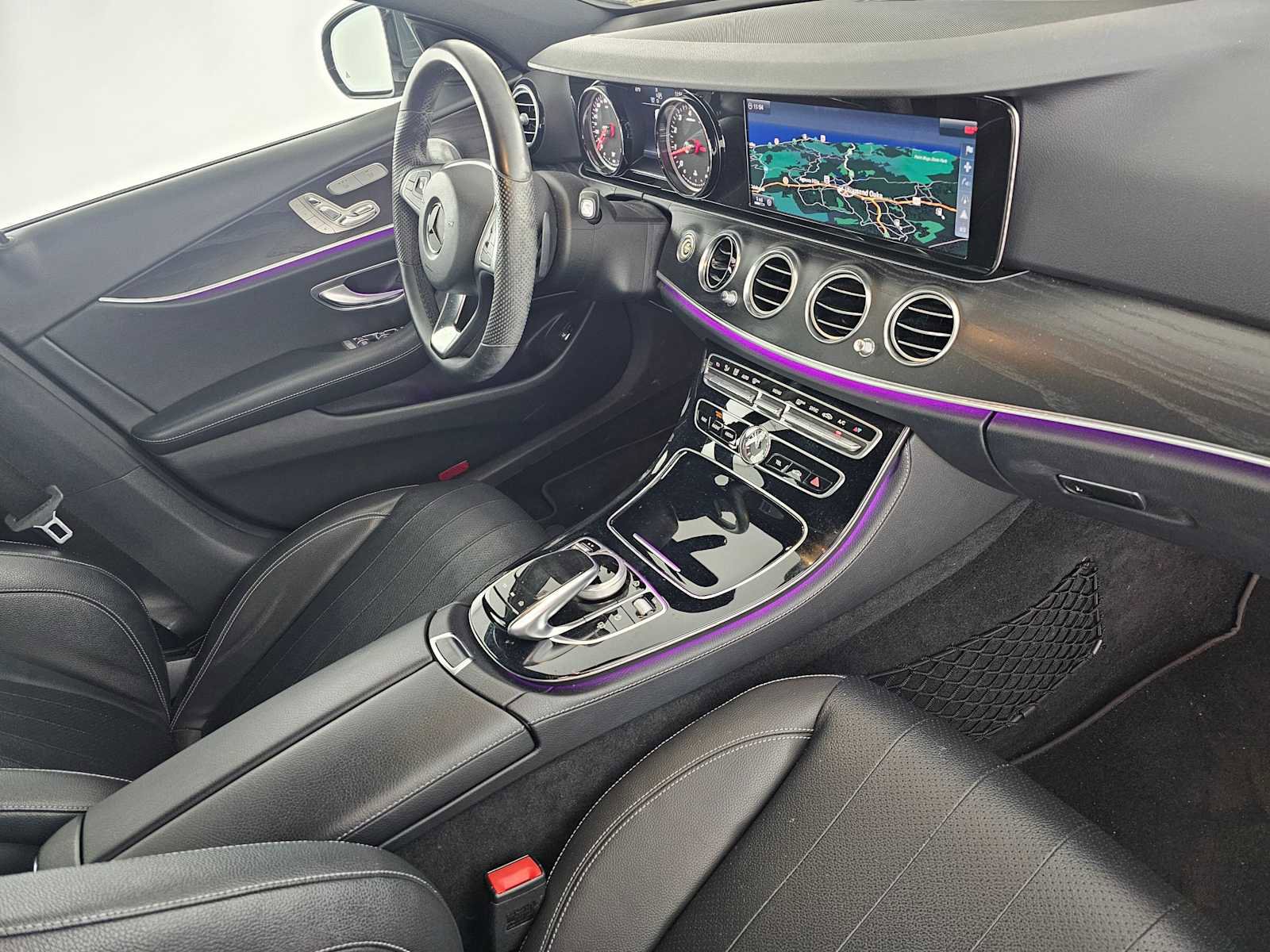 Used 2017 Mercedes-Benz E 300 image 11