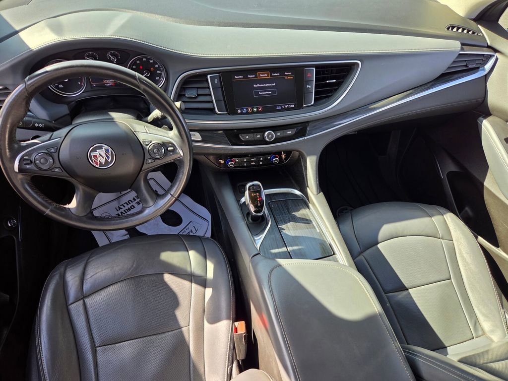 Used 2020 Buick Enclave Essence image 10