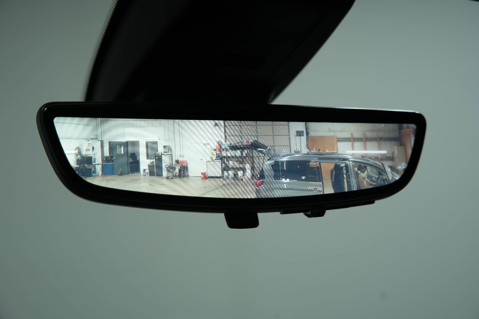 Used 2022 GMC Sierra 3500 Denali w/ Technology Package image 43