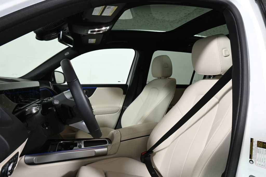 Certified 2026 Mercedes-Benz GLB 250 4MATIC image 14