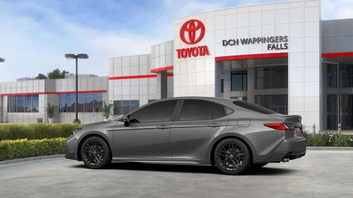 New 2026 Toyota Camry SE AWD/4WD image 7