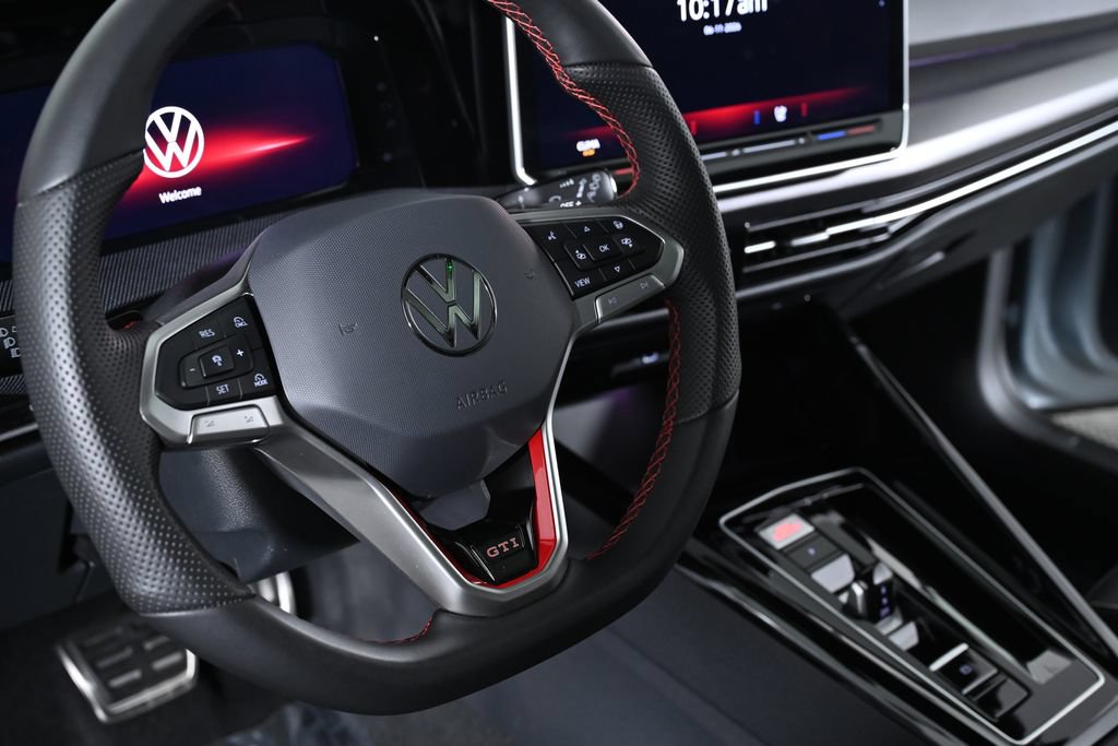 Used 2025 Volkswagen GTI SE FWD image 13