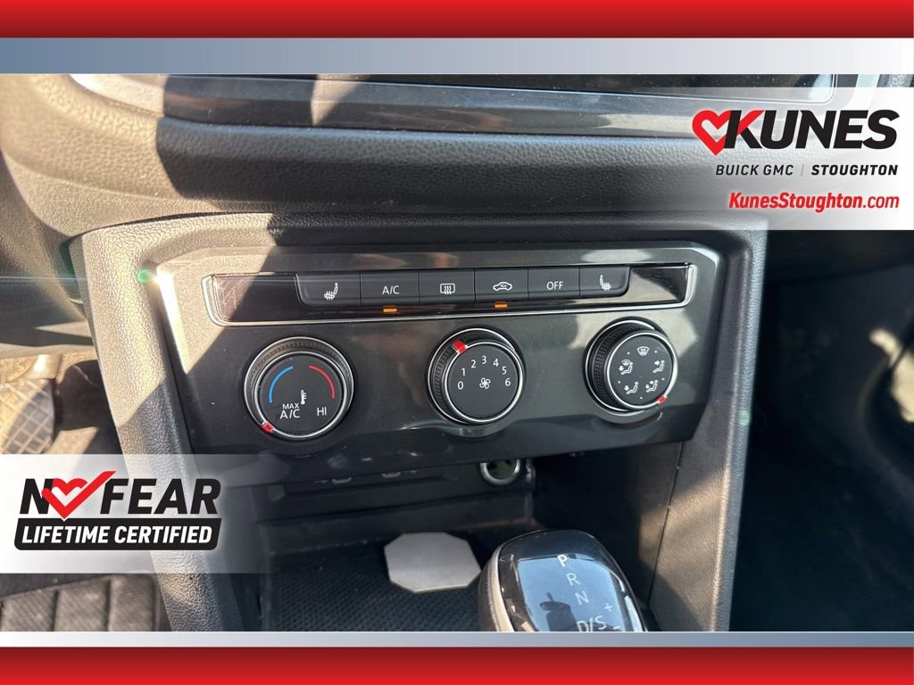 Used 2022 Volkswagen Tiguan S image 32