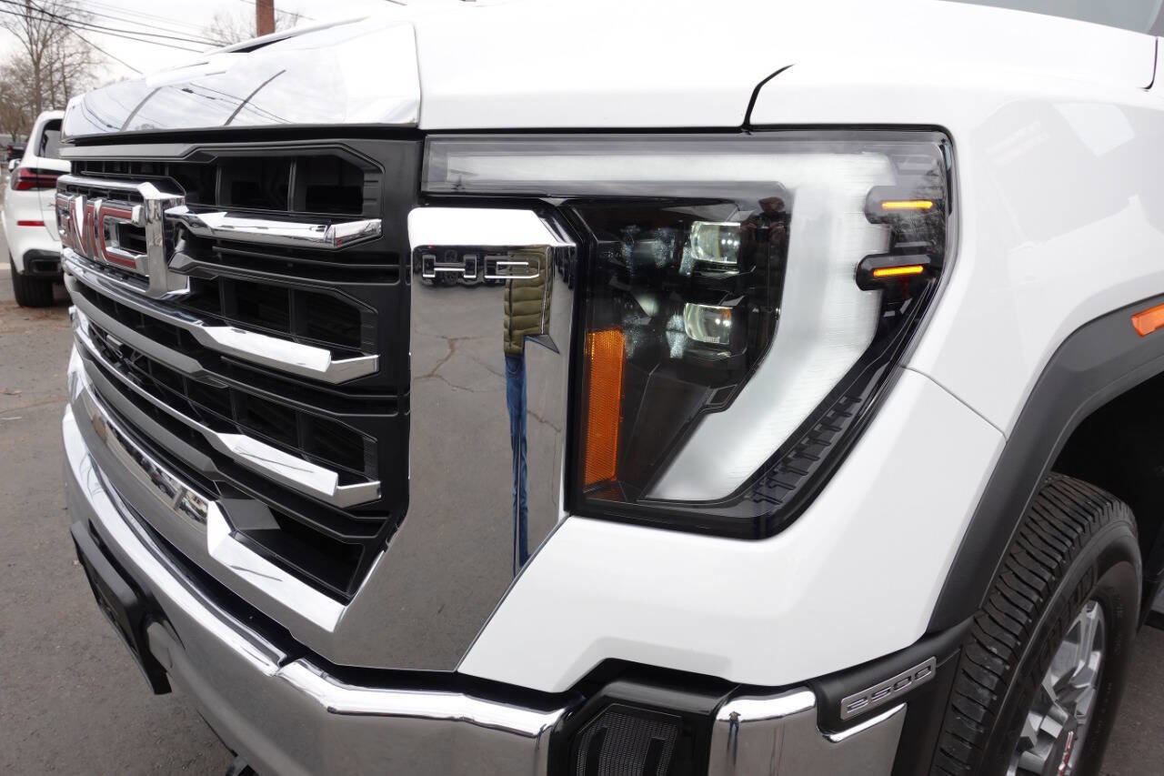 Used 2024 GMC Sierra 2500 SLE image 61
