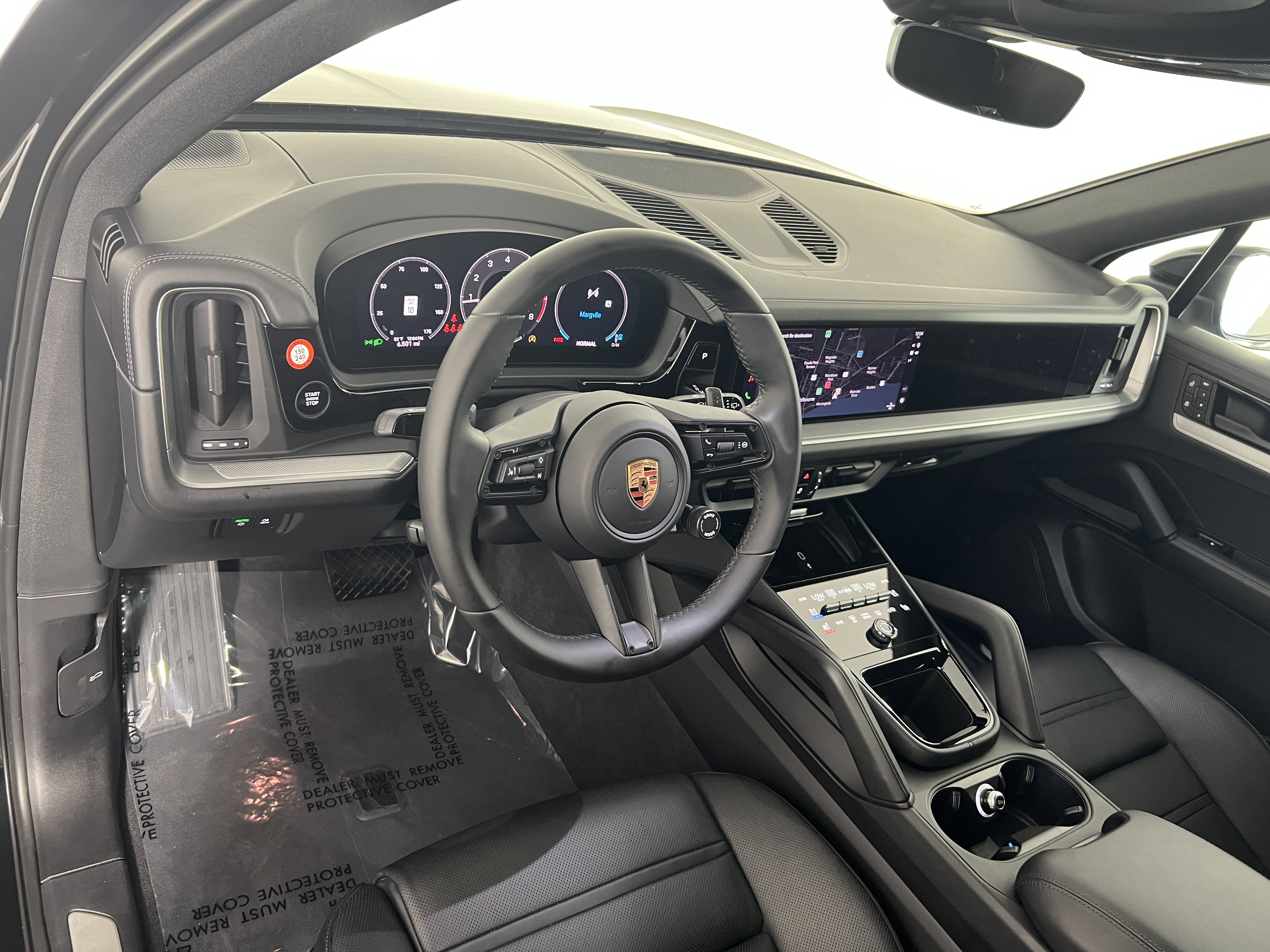 Certified 2026 Porsche Cayenne AWD/4WD image 4