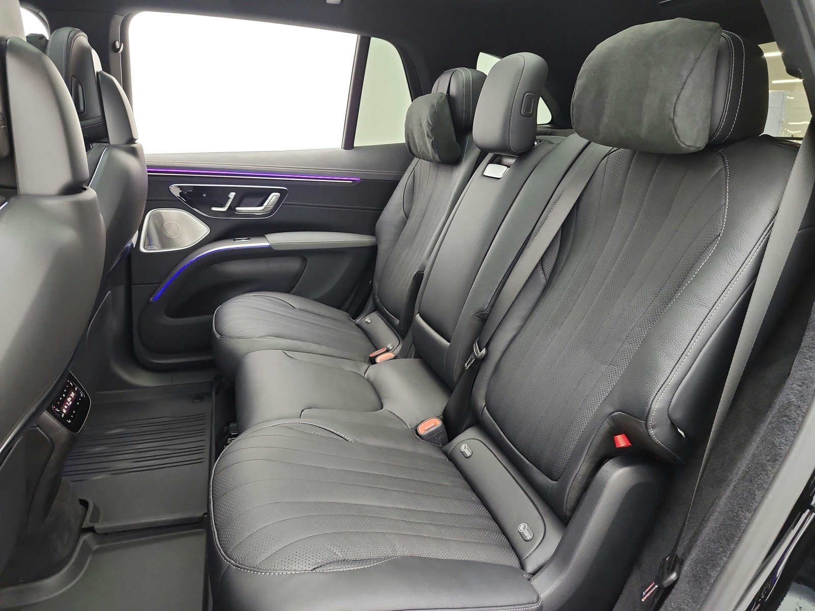 New 2026 Mercedes-Benz EQS 400 4MATIC SUV image 11