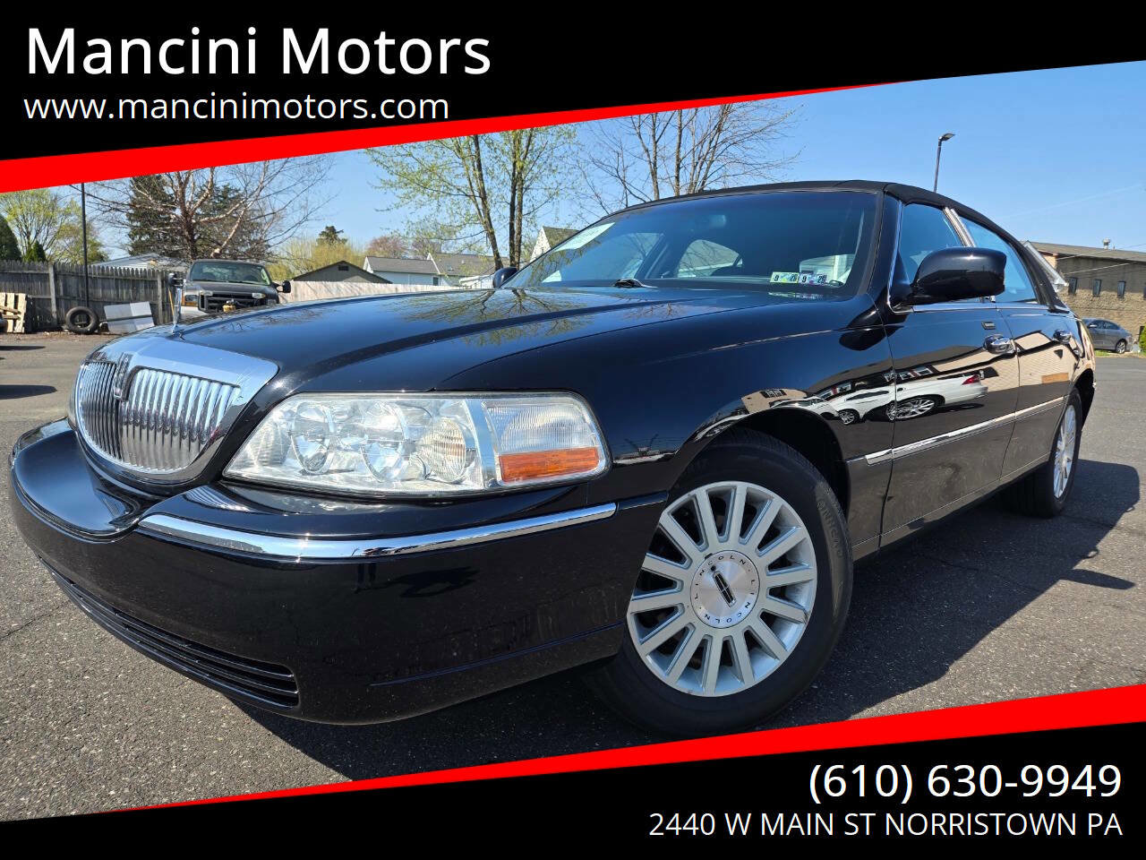 Used 2004 Lincoln Town Car Signature image 1