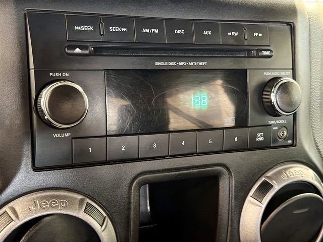 Used 2016 Jeep Wrangler Sport image 12