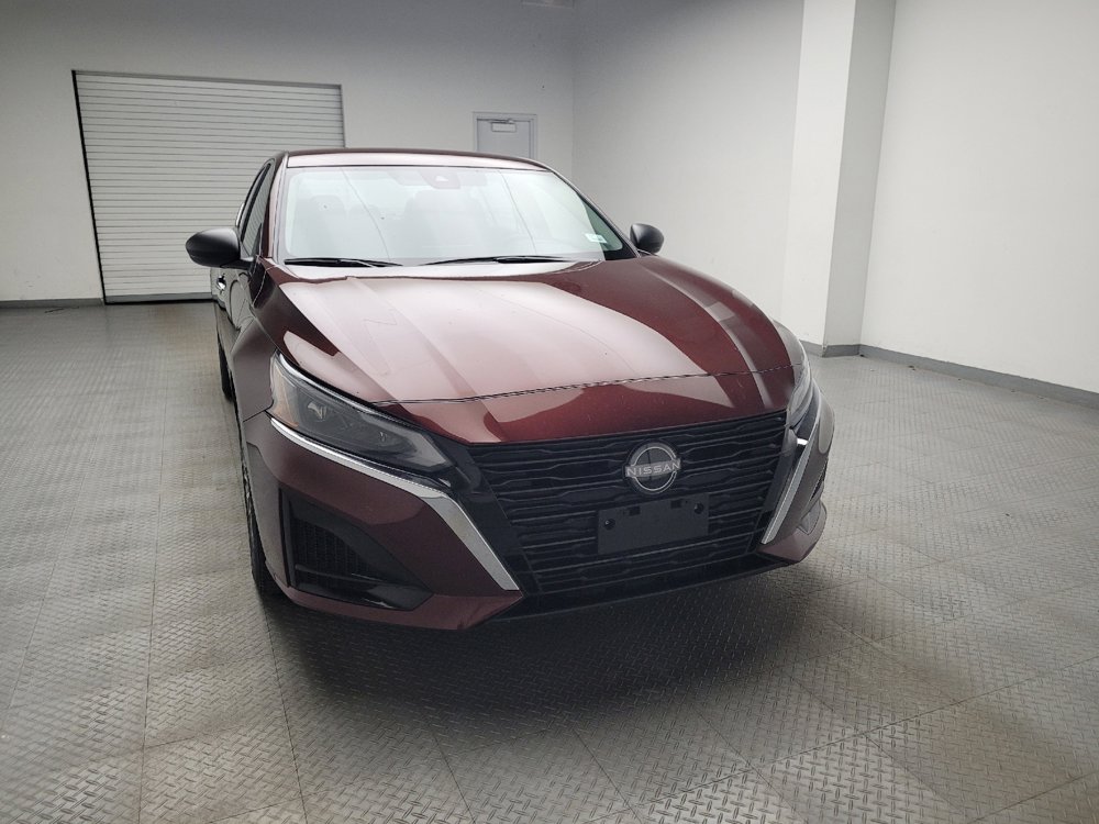 Used 2024 Nissan Altima 2.5 SV image 14