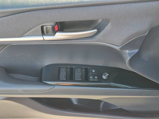 Used 2025 Toyota Camry LE FWD image 18