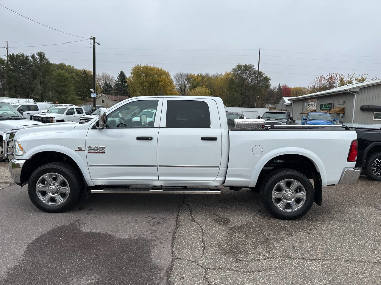Used 2018 RAM 2500 Tradesman w/ Chrome Appearance Group image 2