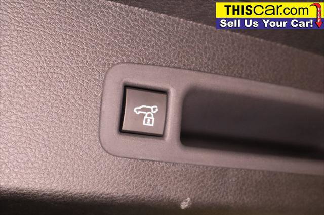 Used 2025 Toyota Sienna XLE image 29