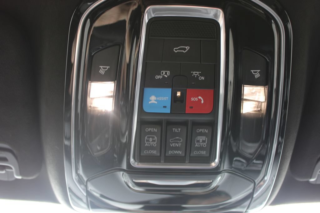 Used 2024 Jeep Grand Wagoneer L Series II w/ Quick Order Packagew 28T AWD/4WD image 55