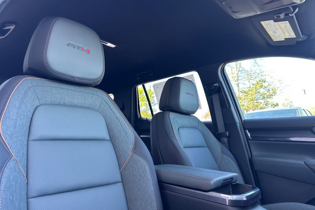New 2026 GMC Terrain AT4 AWD/4WD image 17