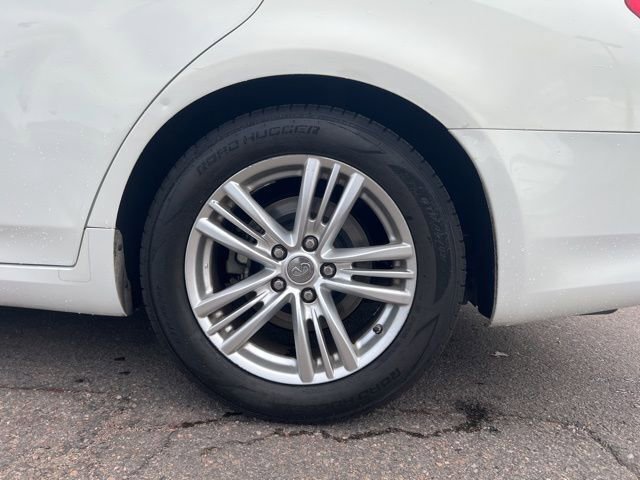 Used 2010 INFINITI G37 Journey w/ Premium Pkg image 12