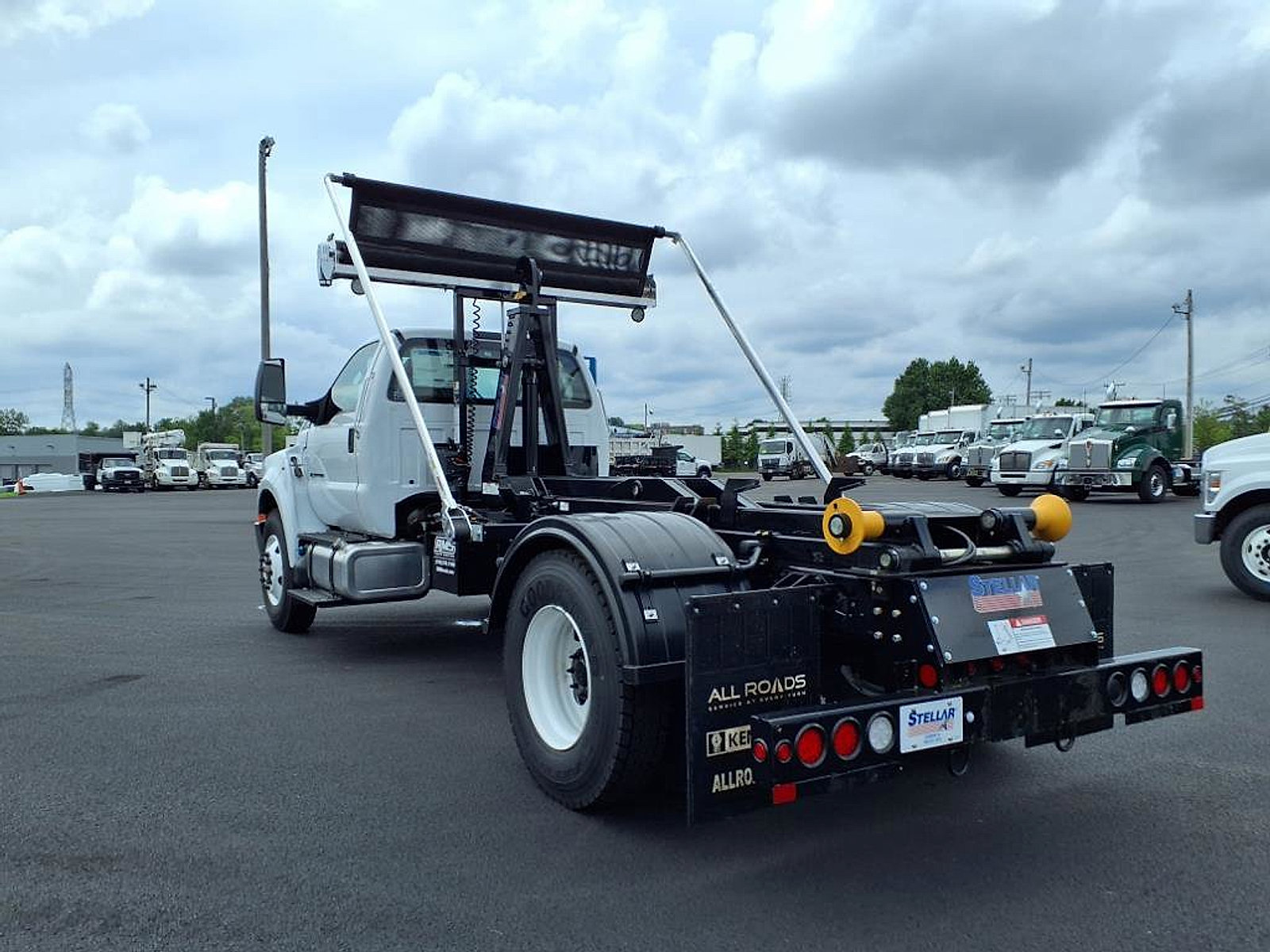 New 2026 Ford F750 2WD Regular Cab Super Duty image 5