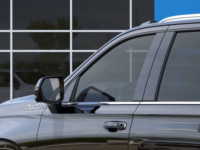 New 2026 Chevrolet Suburban High Country image 12