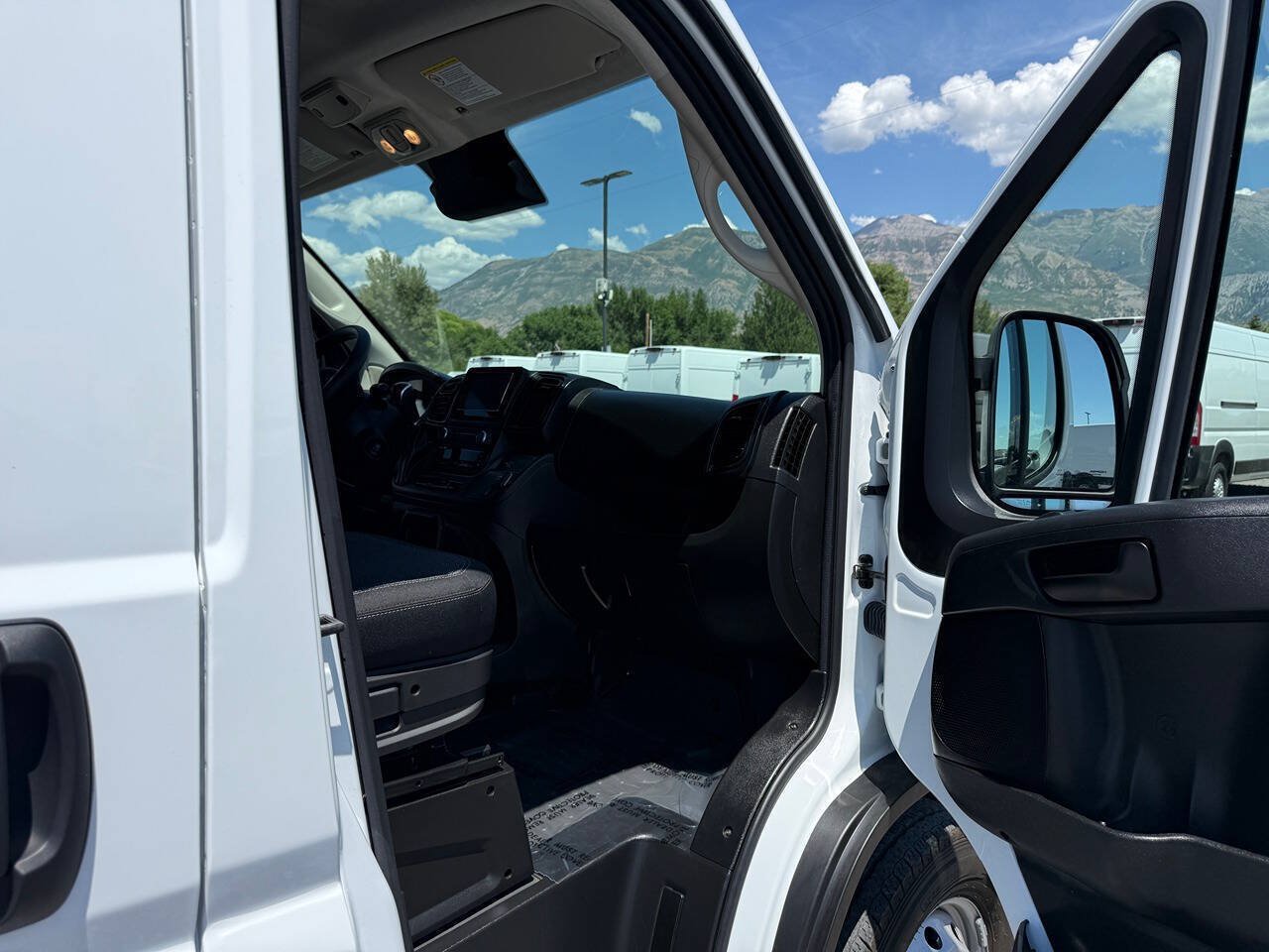 Used 2023 RAM ProMaster 3500 FWD image 17