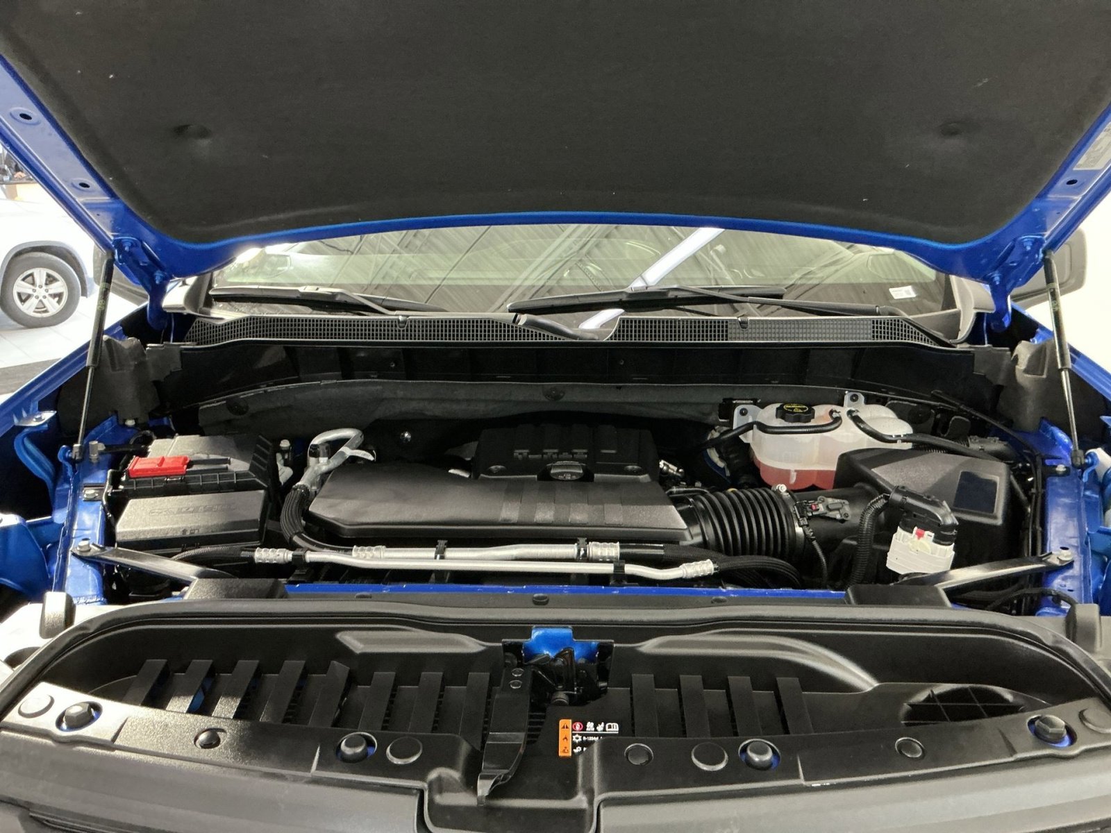 Used 2025 Chevrolet Silverado 1500 Custom image 32