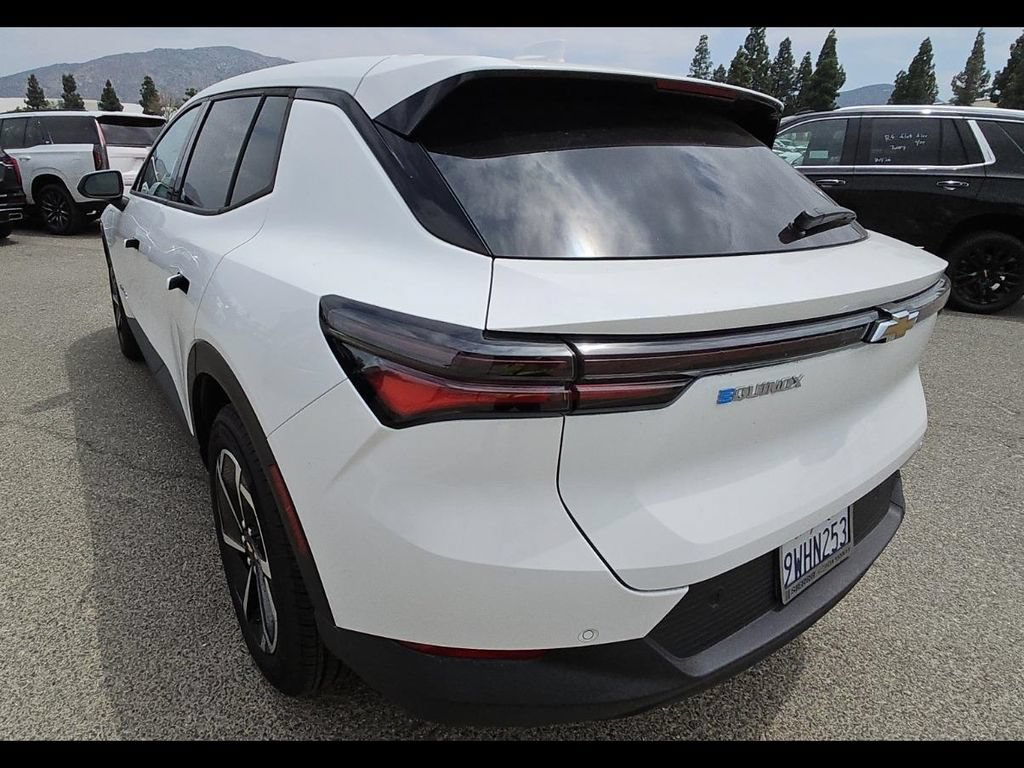 Used 2026 Chevrolet Equinox EV LT FWD image 5