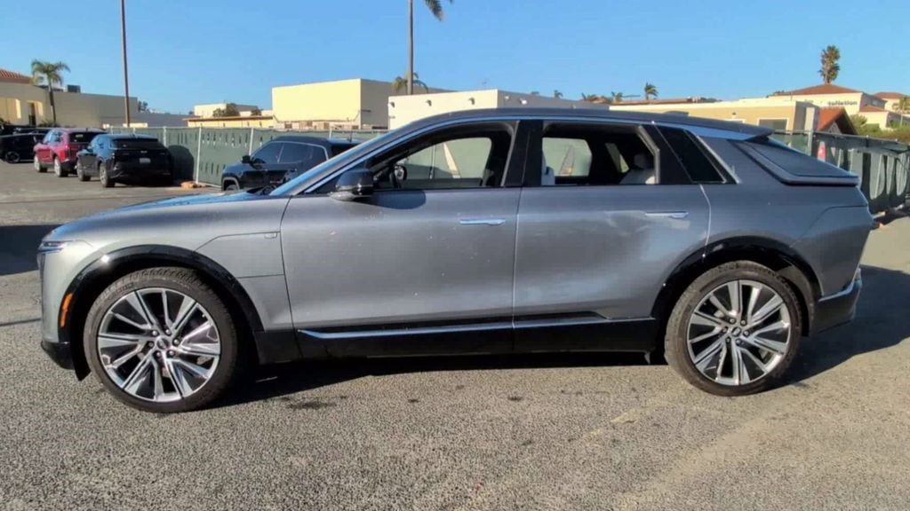 Certified 2023 Cadillac Lyriq 2WD image 7