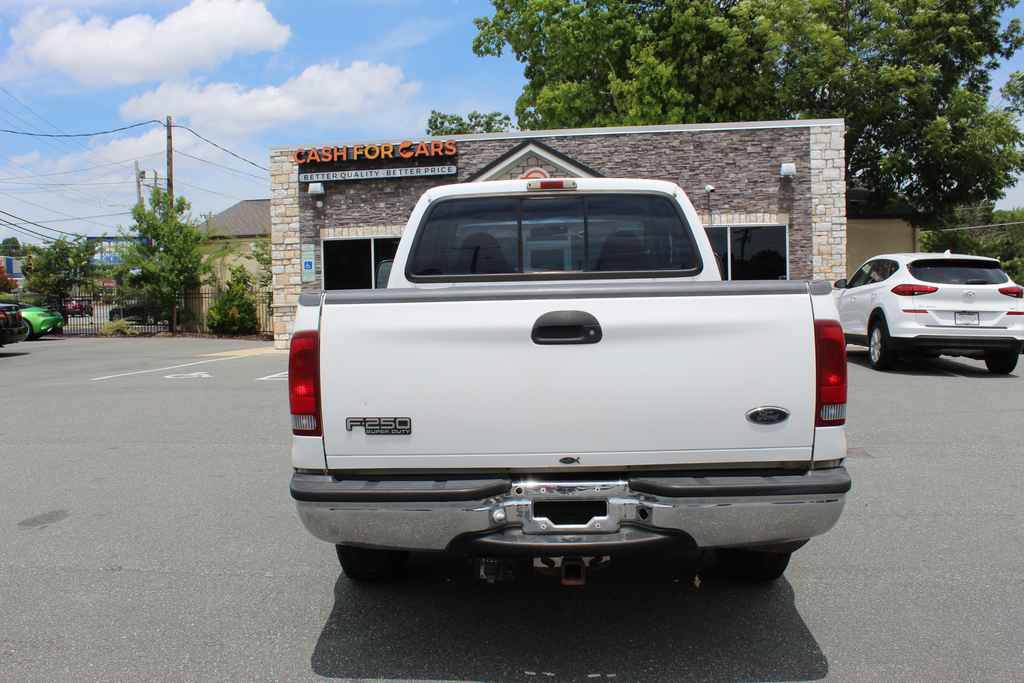 Used 2001 Ford F250 Lariat RWD image 7