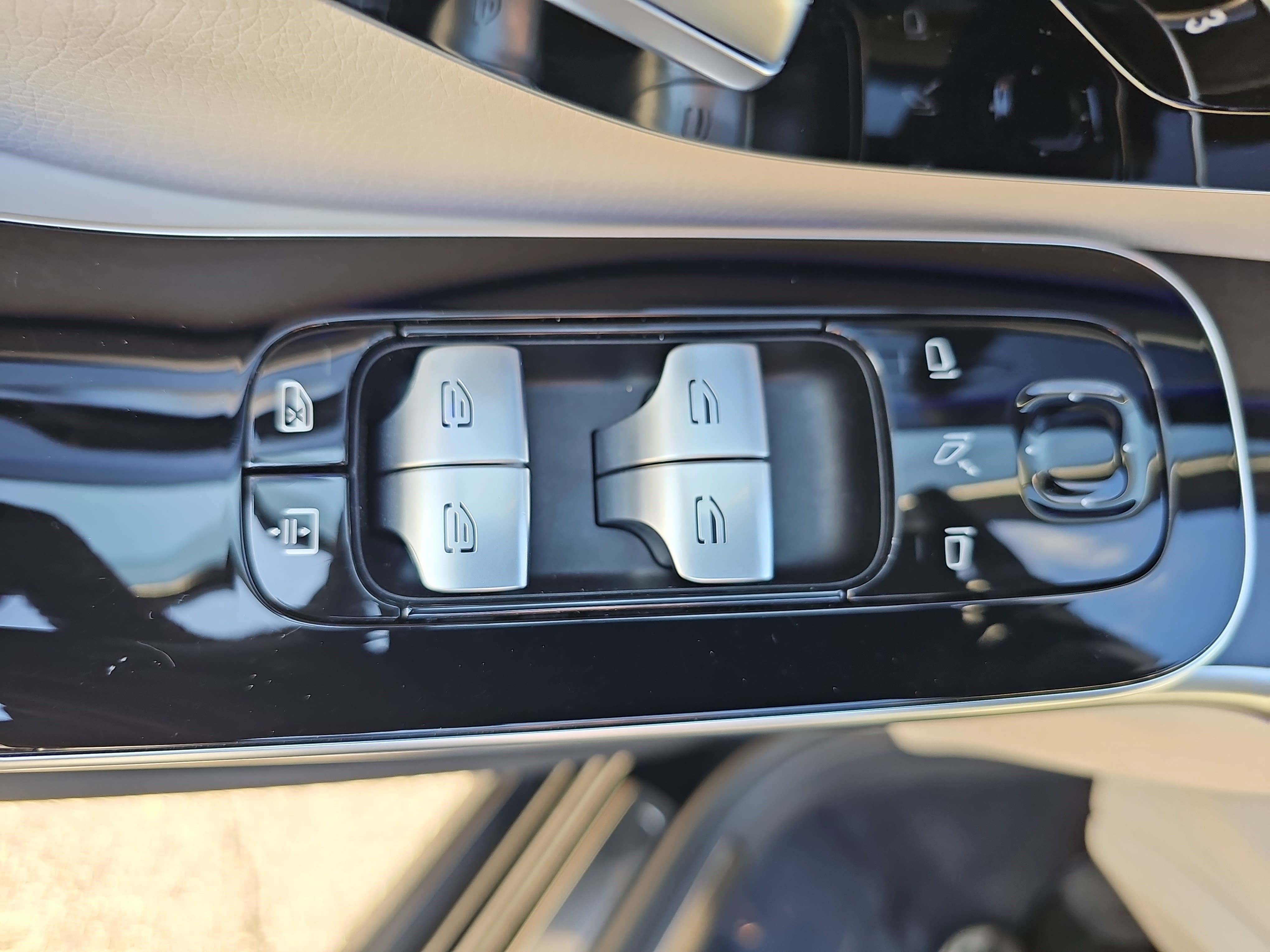 Certified 2023 Mercedes-Benz S 500 4MATIC image 30