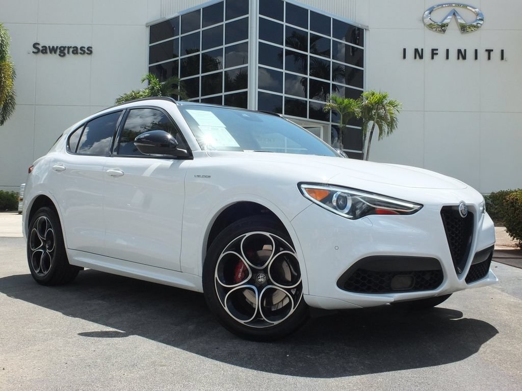 Used 2023 Alfa Romeo Stelvio Veloce