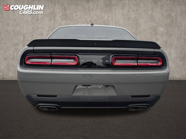 Used 2017 Dodge Challenger R/T Scat Pack w/ Leather Interior Group image 6