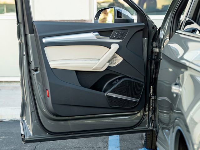 Certified 2025 Audi Q5 2.0T Premium Plus AWD/4WD image 13