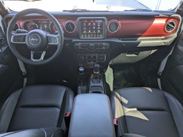 Used 2023 Jeep Gladiator Rubicon w/ Cold Weather Group AWD/4WD image 15