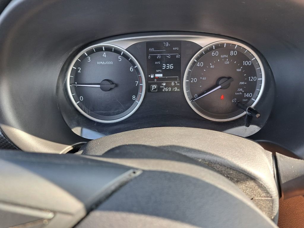 Used 2019 Nissan Kicks S image 11